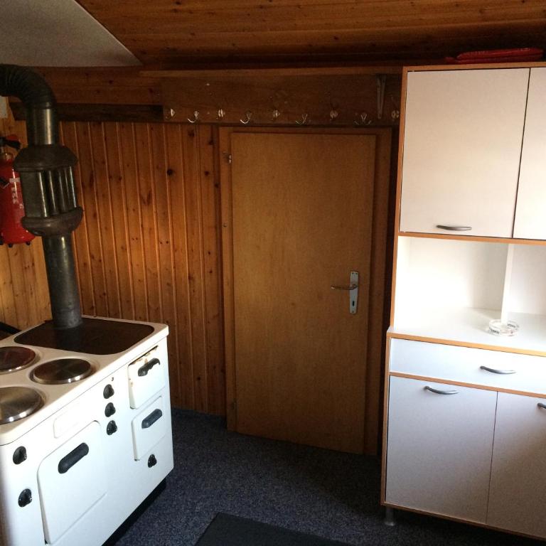 Gruppenhaus im Walliser Alpstyle - Etagenbett im gemischten Schlafsaal - 8