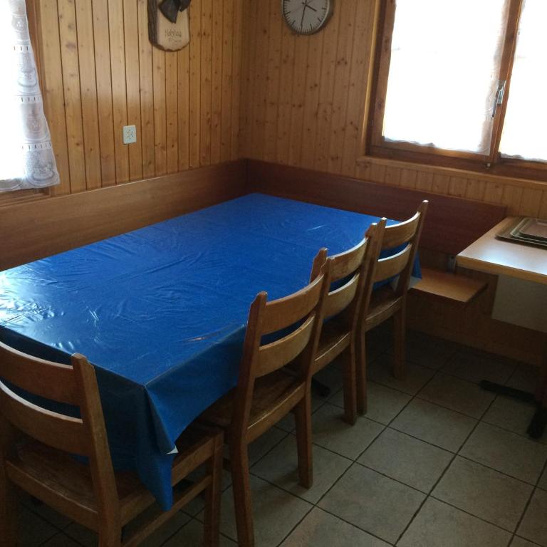 Gruppenhaus im Walliser Alpstyle - Etagenbett im gemischten Schlafsaal - 12