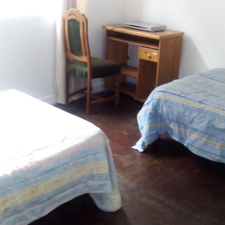 Hospedaje Mancora - Habitación Doble con baño compartido - 1 o 2 camas - 13