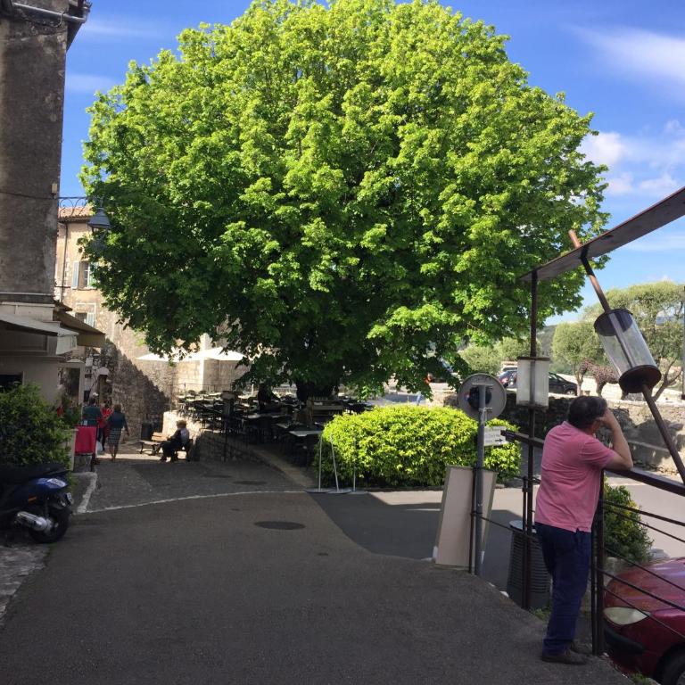 L'élégante - maison de ville avec bains à remous - parking inclus - Maison de Ville 2 Chambres - 37