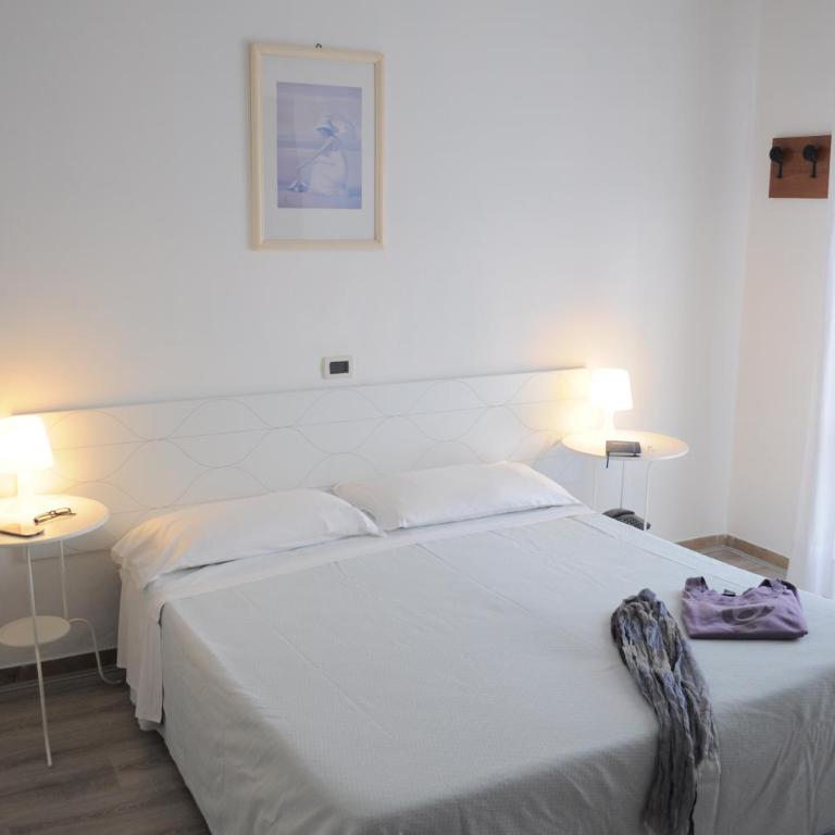 Hotel Cecile - Camera Tripla - 9
