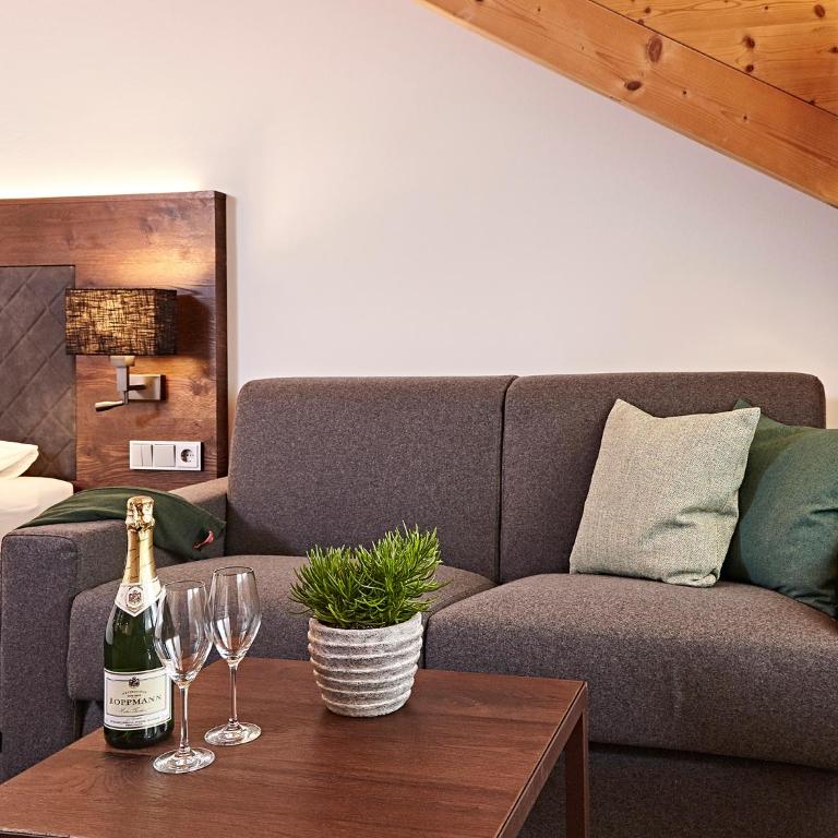 Hotel Die Krone - Immenstadt-Stein - Deluxe Doppelzimmer mit Balkon - 2