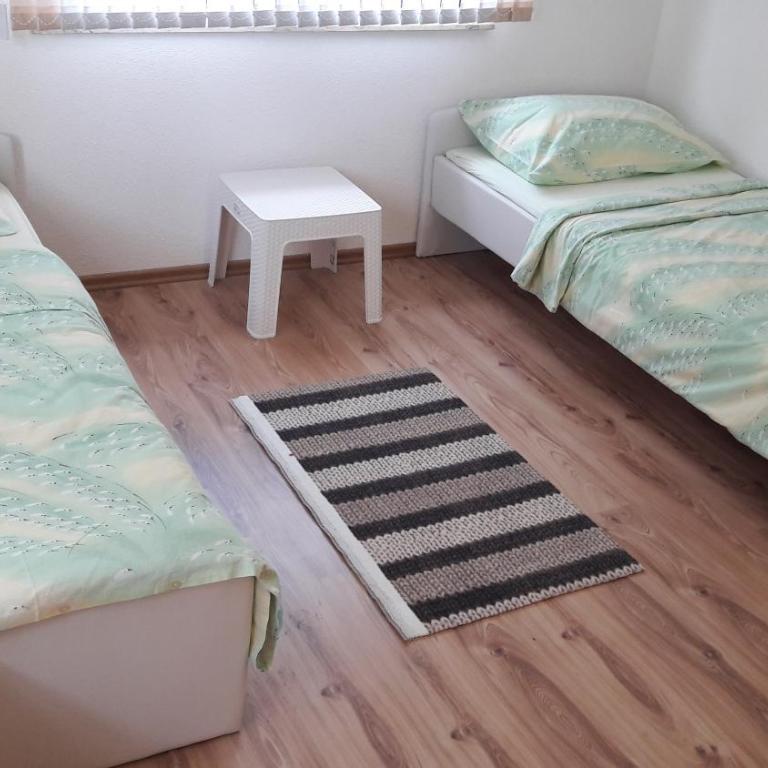 Apartment Neo - Three-Bedroom Apartment with Terrace - 26