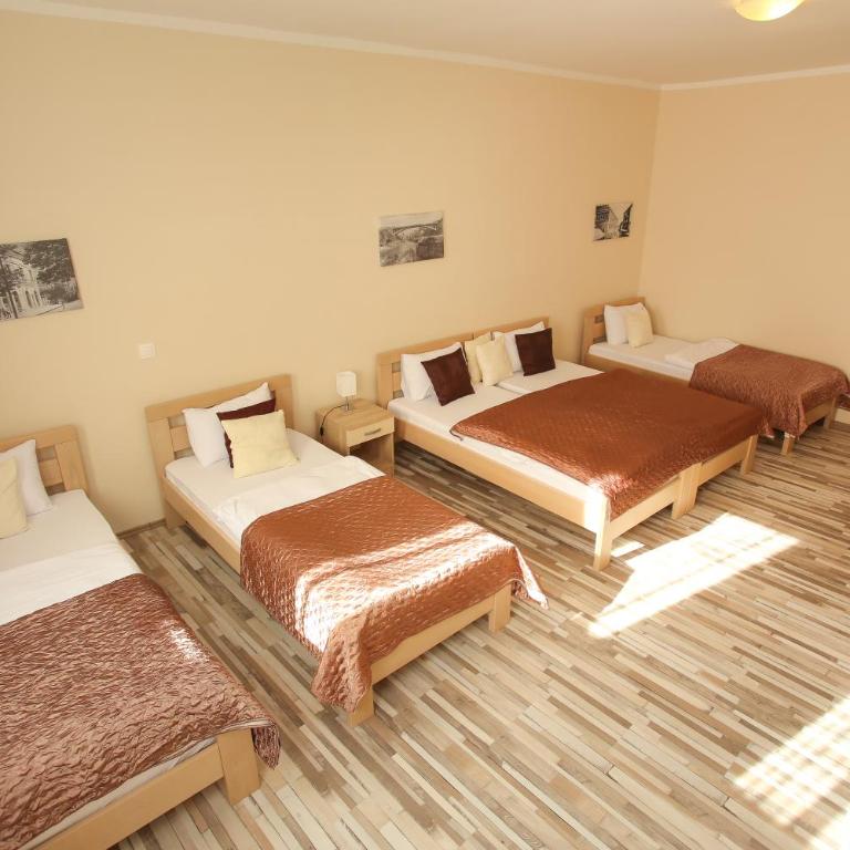 Hotel Hana - Family Room - 10