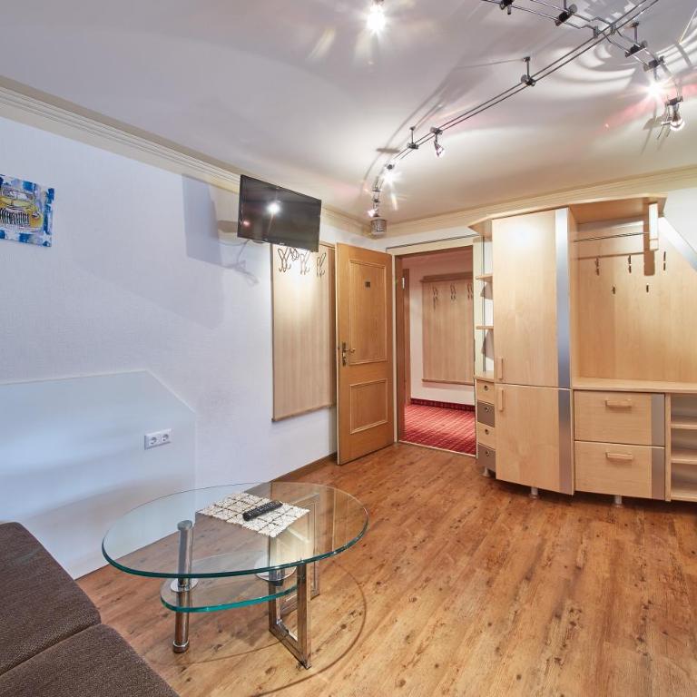 The Poolhouse Boutique Lodge - Apartment Top 6 mit 3 Schlafzimmern - 3