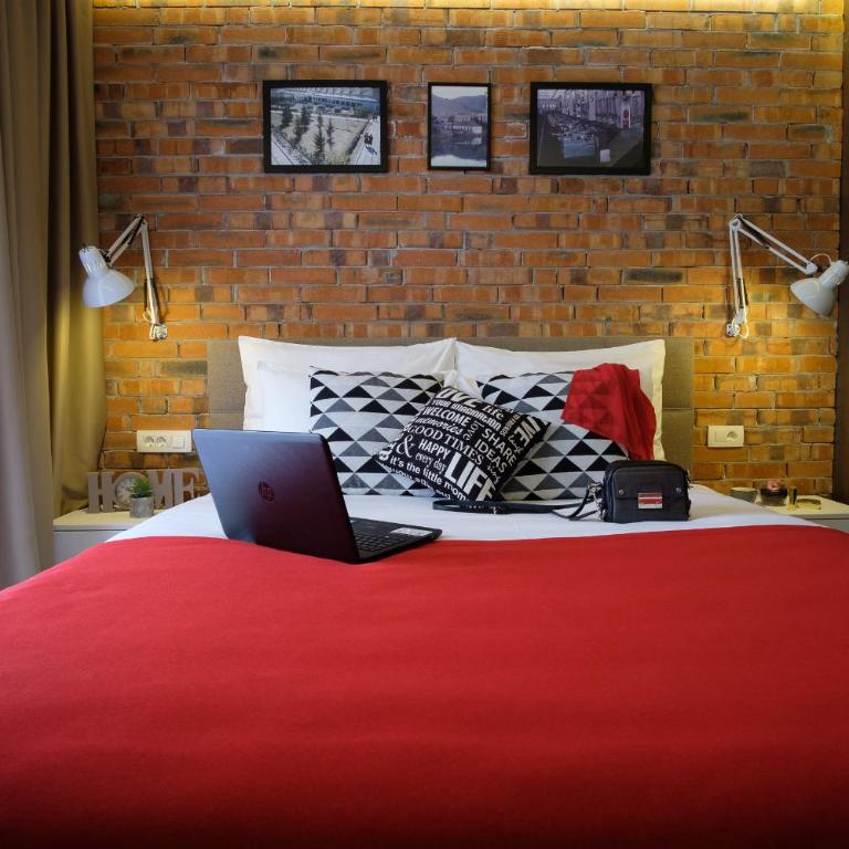 SL Industry Hotel - Dvokrevetna Soba sa Bračnim Krevetom - 4