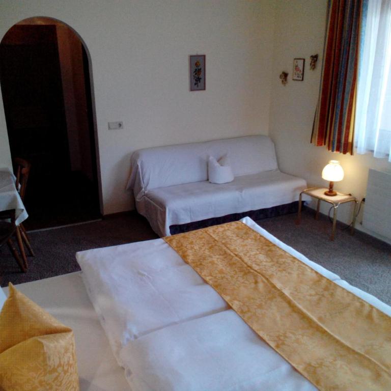 Gästehaus Burgi - Vierbettzimmer - 10