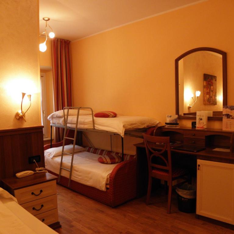 Hotel Bernina - Habitación cuádruple - 6