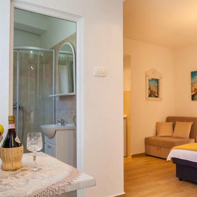 Apartments & Rooms Jelka - Studio Apartment - 02 - 8