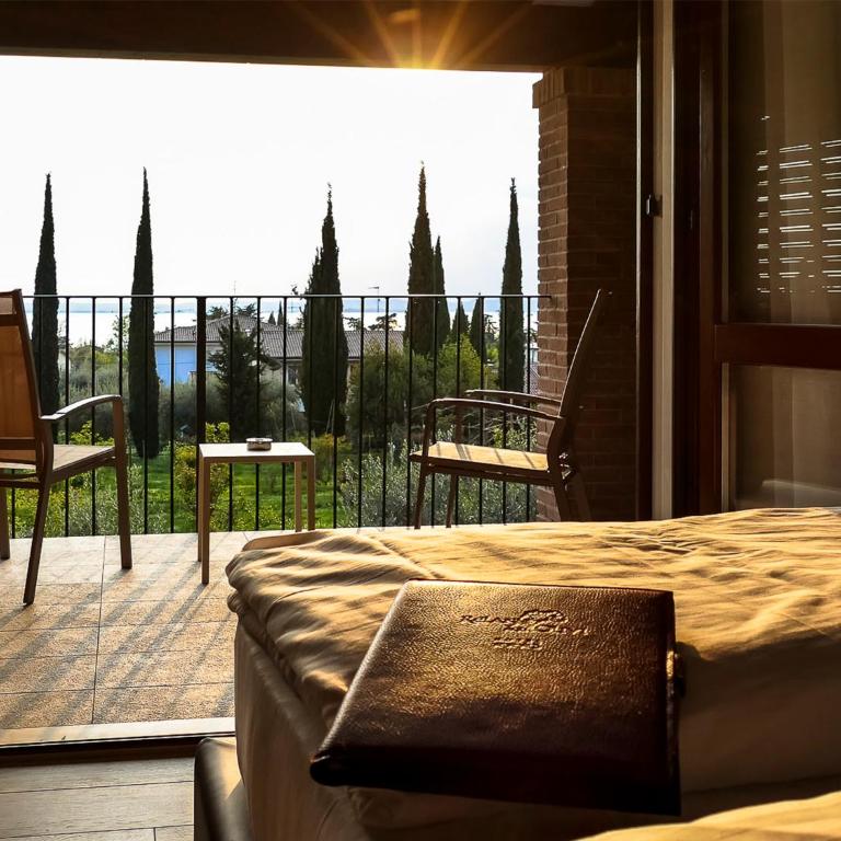 Hotel Relais Agli Olivi - Camera Superior Matrimoniale/Doppia con Letti Singoli con Balcone con Vista Lago - 5