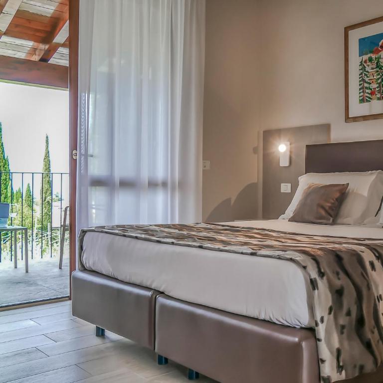 Hotel Relais Agli Olivi - Camera Superior Matrimoniale/Doppia con Letti Singoli con Balcone con Vista Lago - 7