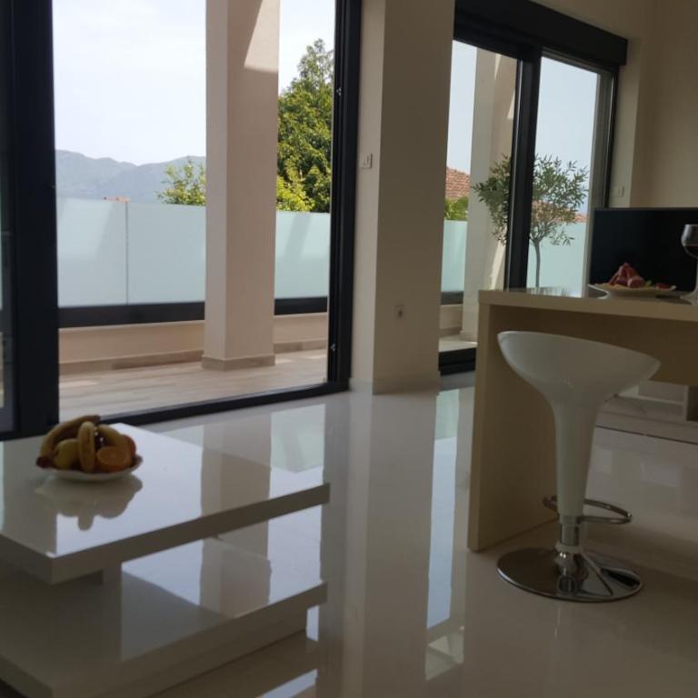 Guesthouse Laterna - Deluxe Apartment - 2