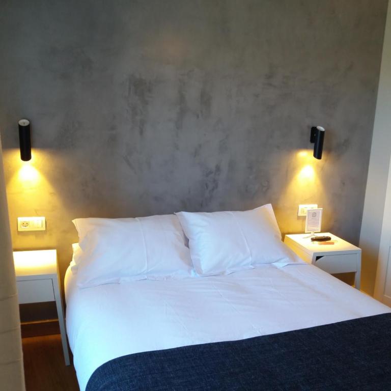 Pensión Don Claudio - Single Room with Private Bathroom - 3