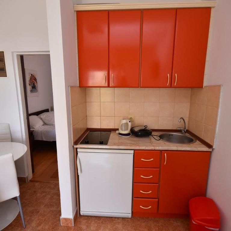Nikic Apartments - Apartman s 1 Spavaćom Sobom (5 Odraslih Osoba) - 9
