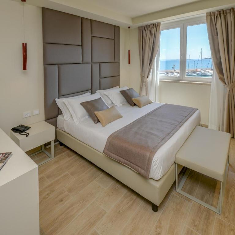 Hotel Villa Garuti - Junior Suite - 12