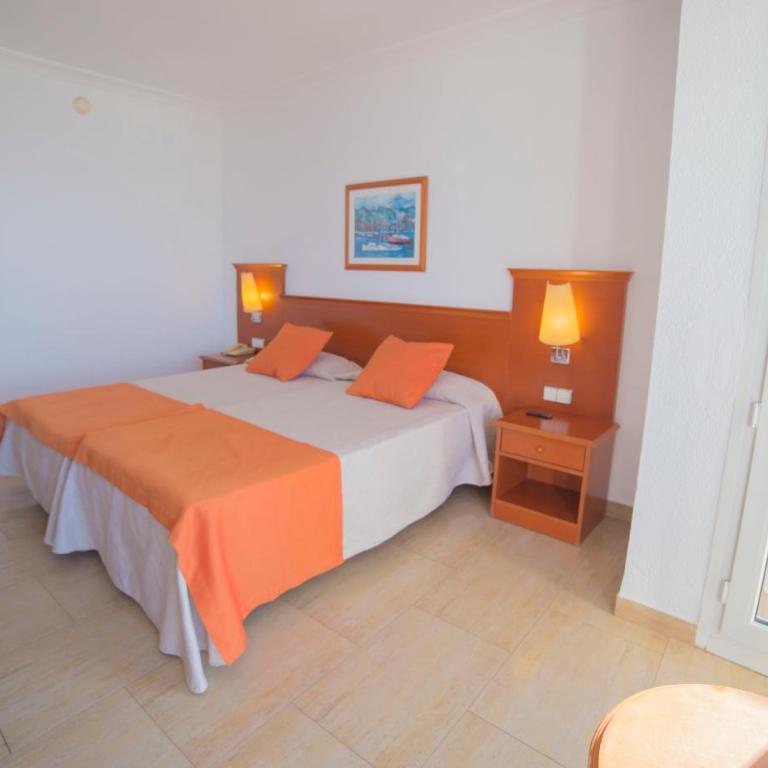 Hotel Risech - Habitación Doble con vistas al mar - 1 o 2 camas - 13