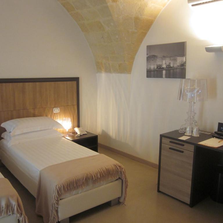 Albergo Del Sole - Camera Matrimoniale/Doppia con Letti Singoli - 5