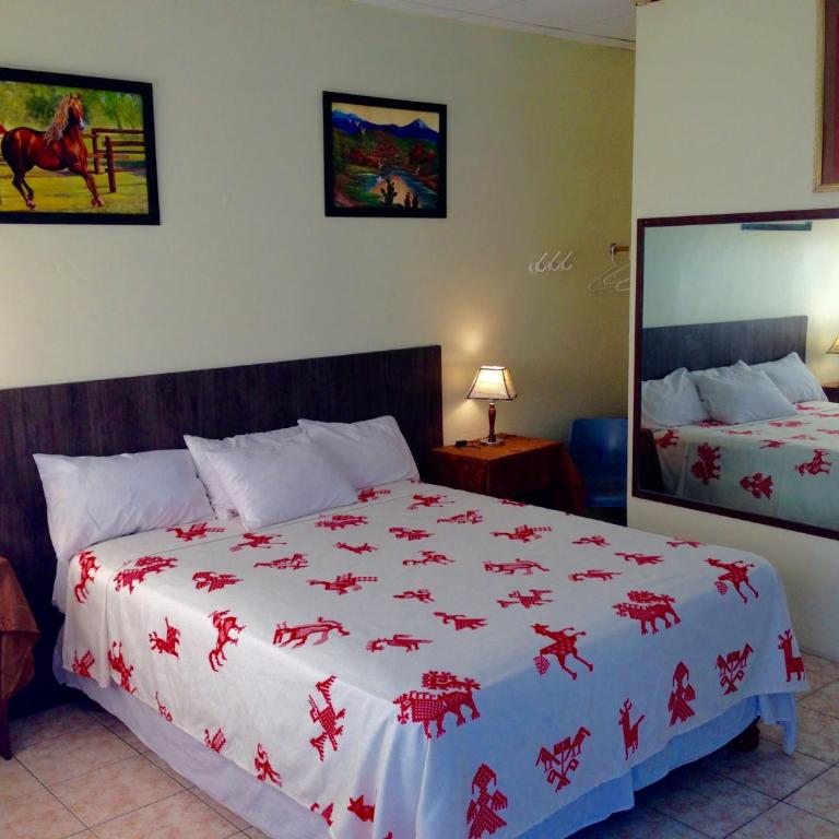 Hotel MundialCity - Habitación Doble con vistas a la piscina - 16