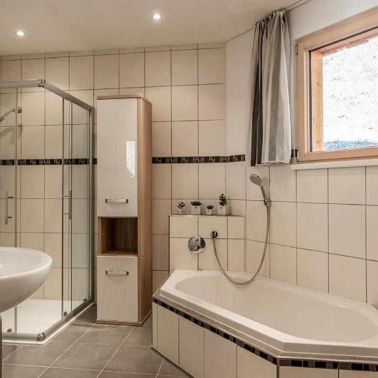 Ferienwohnung Lifinar - Apartment mit Blick auf die Berge - 8