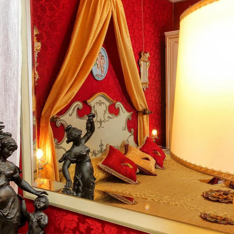 Scalon del Doge B&b - Camera Matrimoniale Deluxe con Vista Canale - 8