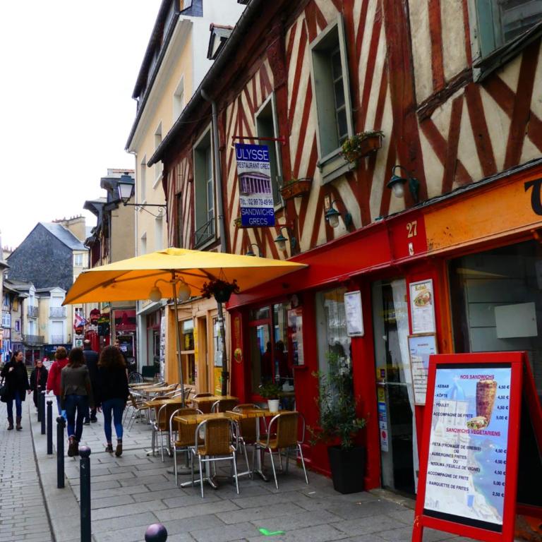 Gite Du Passant Rennais avec balcon sur cour - Apartment with Balcony - 19
