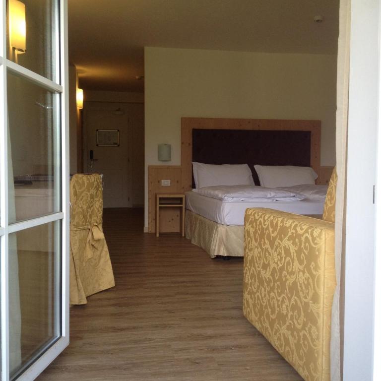 Alpen Eghel Resort & SPA - Camera Tripla Standard - 2