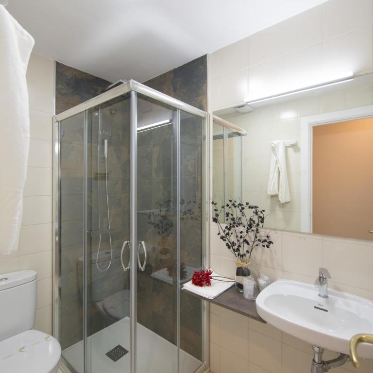 Hotel Miño - Habitación Doble con balcón - 5