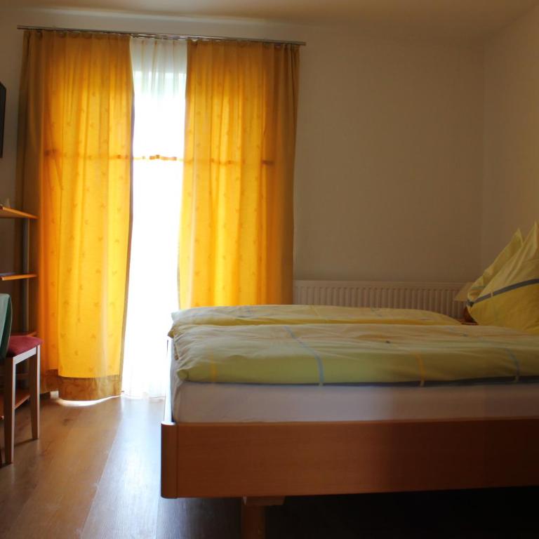 Ferienwohnung Appartment mit Privatbadestrand Kusternighof - Doppelzimmer mit Balkon - 16