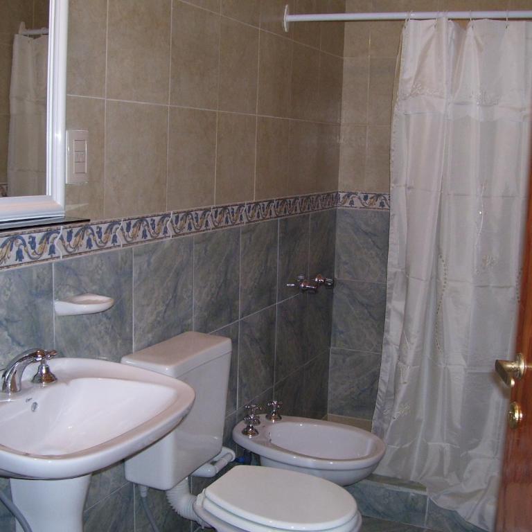 Hotel Avenida - Habitación Estándar - 1 cama grande - 2