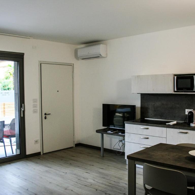 GardaBreak Rooms&Breakfast Holiday Apartments - Appartamento - Piano Terra - 1