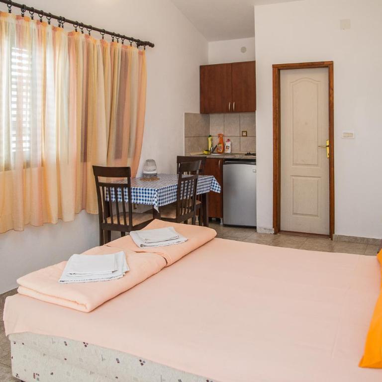 Apartmani Ksenija - Studio with Sea View - 12