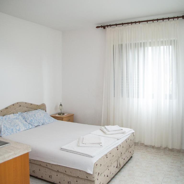 Apartmani Ksenija - Studio with Balcony - 14