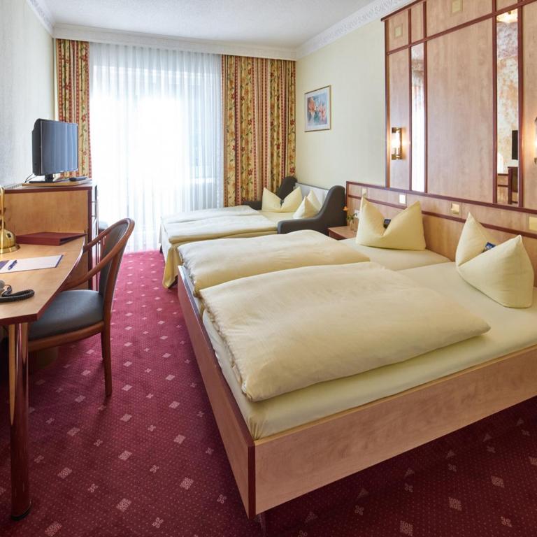 Hotel Alfa Zentrum - Habitación Familiar Confort - 3