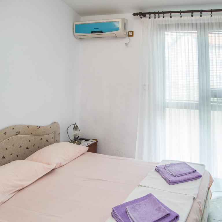 Apartmani Ksenija - Studio with Mountain View - 18