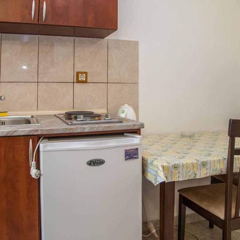Apartmani Ksenija - Studio with Mountain View - 19