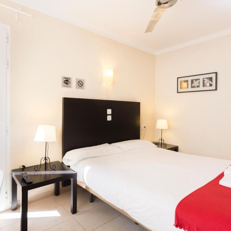 Hostal Bonany - Habitación Doble con balcón - 1 o 2 camas - 19