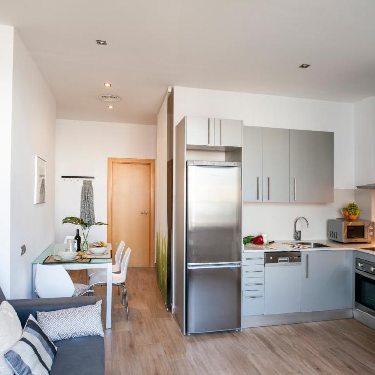 Feelathome Mozart Apartments - One Bedroom Apartment with Terrace - 2