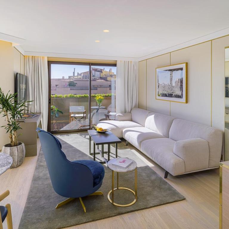 The One Barcelona GL - Luxury Suite with City View - 7
