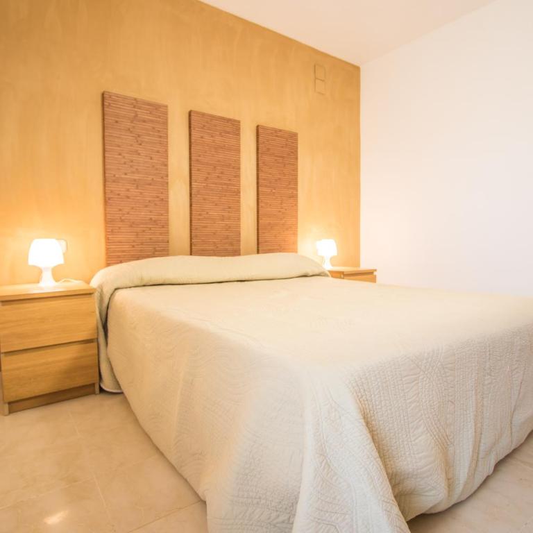 Apartamento Almunia - Two-Bedroom Apartment - 11