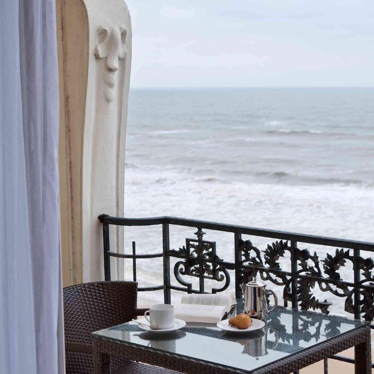 Le Grand Hotel de Cabourg - MGallery Collection - Chambre Double Deluxe avec Balcon - Vue sur Mer - 3