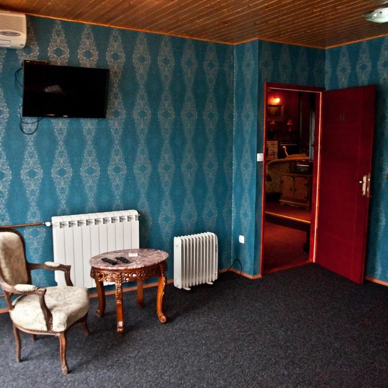 Hostel Otard - Deluxe Double Room - 3