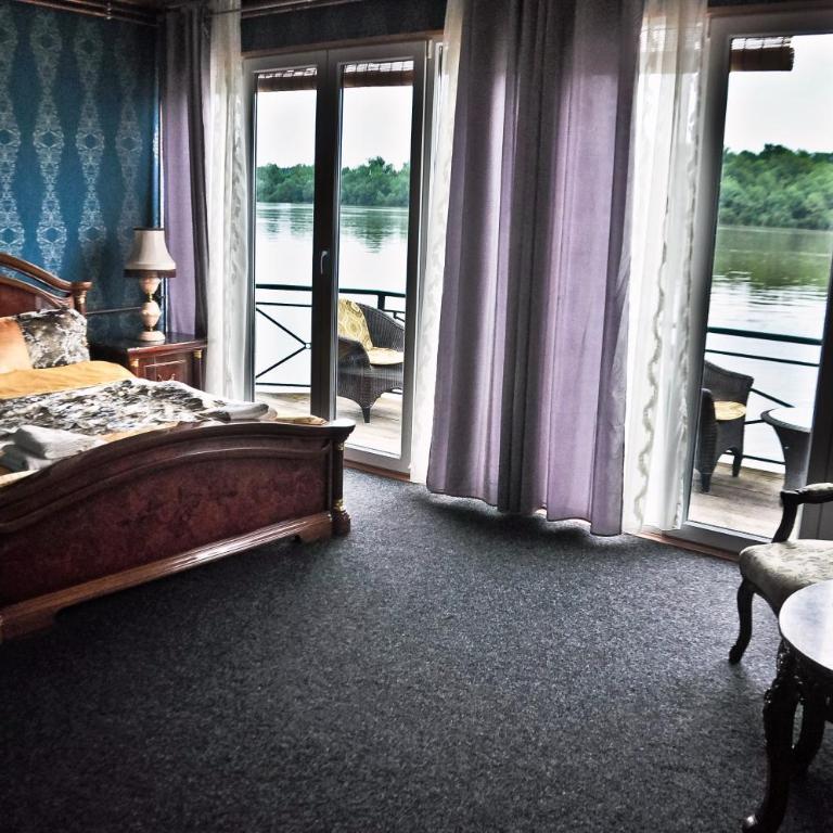 Hostel Otard - Deluxe Double Room - 2