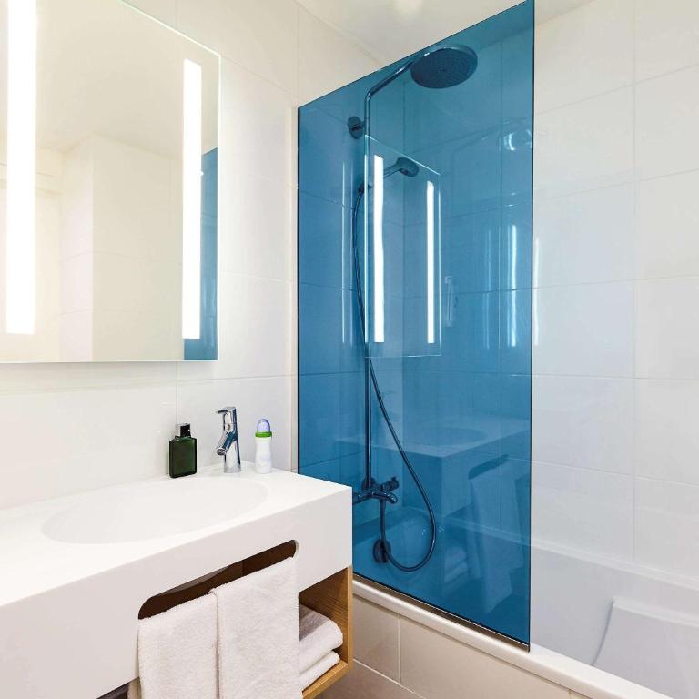 ibis Styles Toulouse Nord Sesquieres - Suite Familiar Estándar con 1 cama doble y sofá - 9