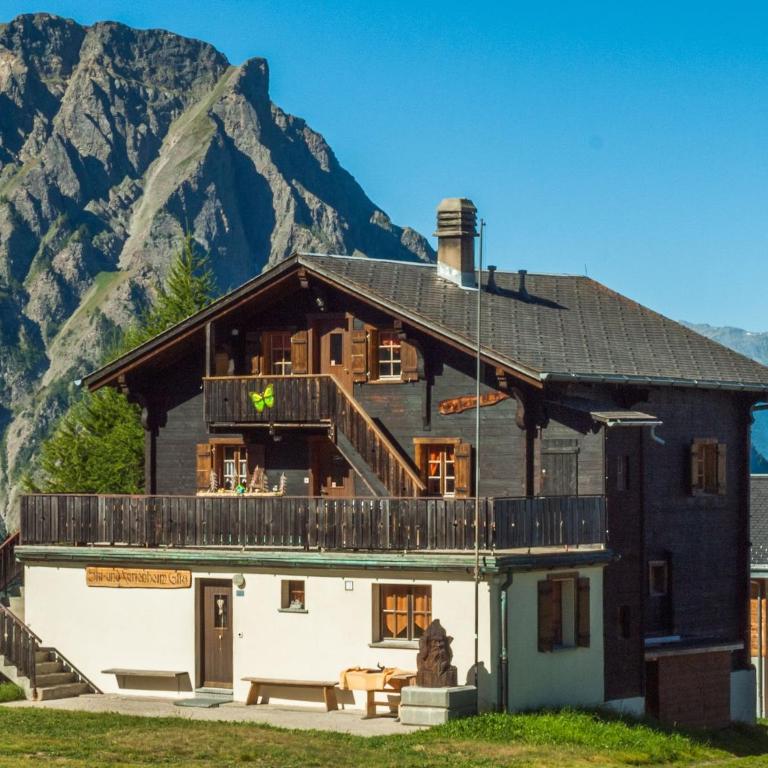 Gruppenhaus im Walliser Alpstyle - Etagenbett im gemischten Schlafsaal - 1