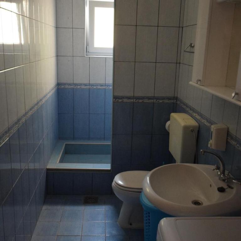 Porto View Three-Bedroom Duplex - Comfort One-Bedroom Apartment - 9