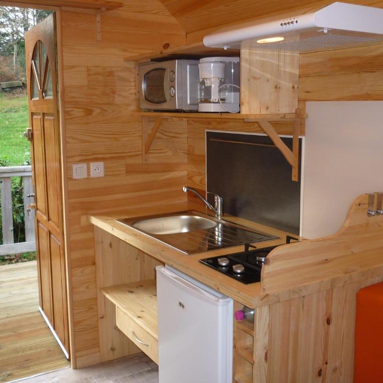 West Camping - Caravan aus Holz - 15