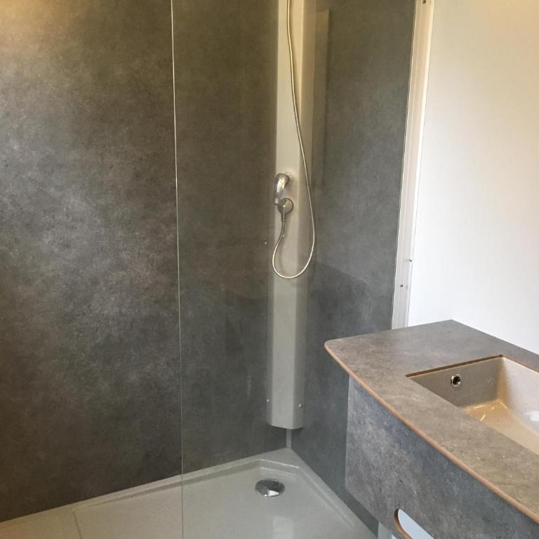 West Camping - Mobilheim (4 Erwachsene + 2 Kinder) - 16