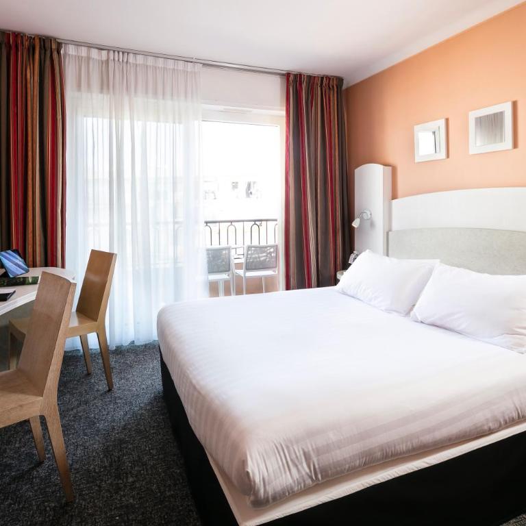 Best Western Astoria - Chambre Lit Queen-Size Supérieure avec Balcon - 1