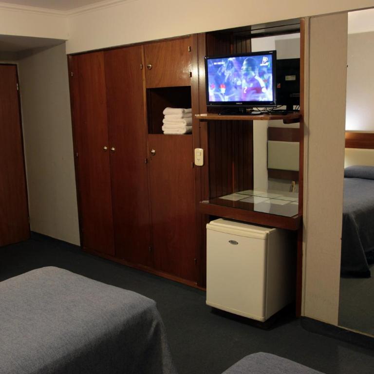 Hotel Libertador - Twin Room - 8