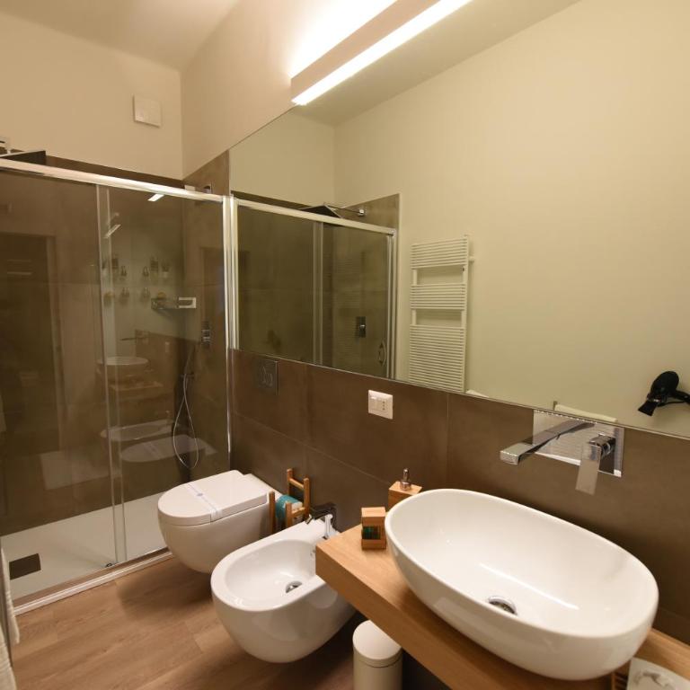 Nicola's Luxury Rooms - Camera Quadrupla con Bagno Privato - 9